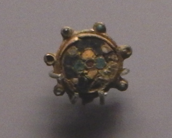 File:Ashmolean Cloisonne Brooch - Faversham, Kent (AN1992.96).jpg