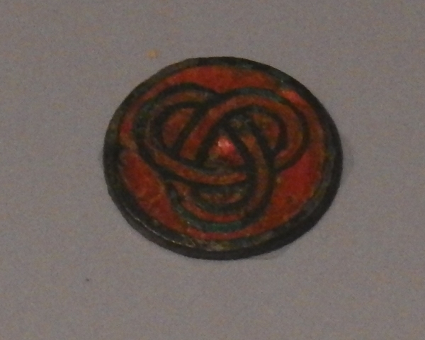 File:Ashmolean Disc - Uffington, Oxfordshire (AN1887.3394).jpg