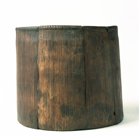 File:Bucket - Norway, Oseberg no.86 Osebergfunn (i) (Universtetsmuseene).jpg