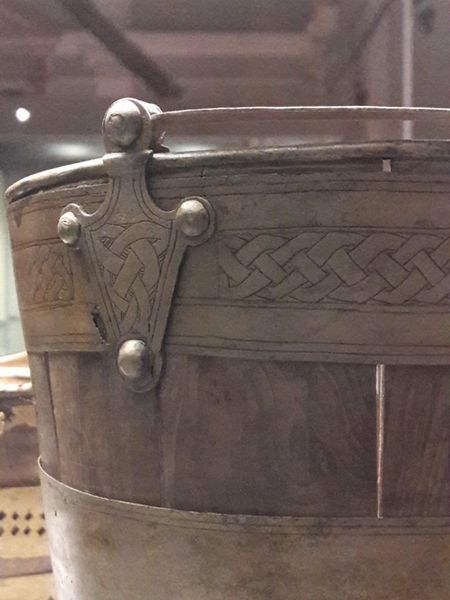File:Bucket, Derreen C8-8th NMI-1941.722 (L4-5-Detail).jpg