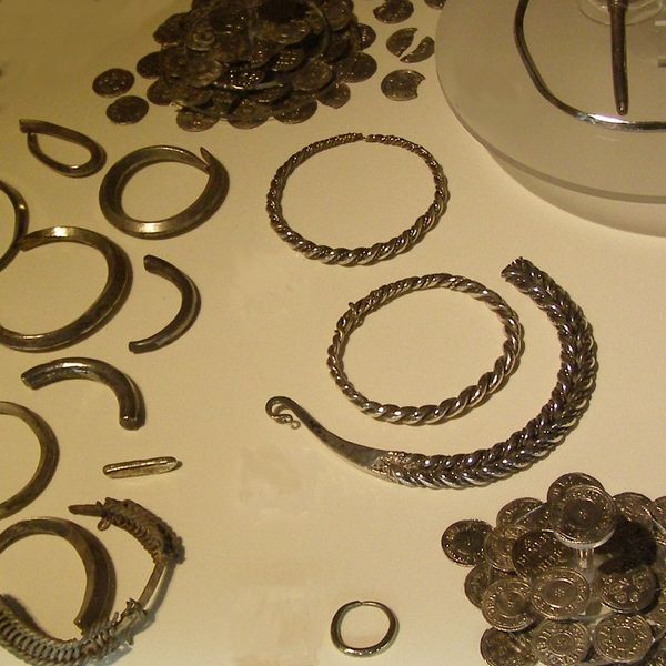 File:Manx Ballaquayle Hoard.JPG